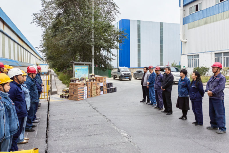 殷殷關(guān)切顯真情 濃濃關(guān)懷暖人心&mdash;&mdash;集團(tuán)領(lǐng)導(dǎo)深入基層一線關(guān)懷慰問(wèn)干部職工